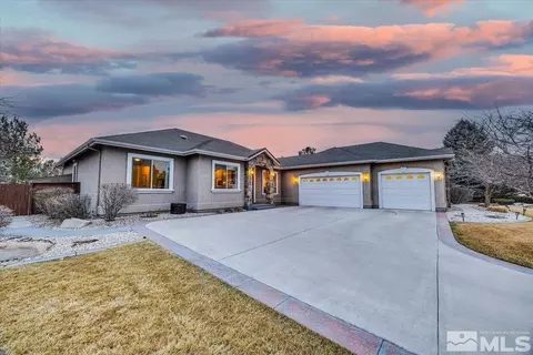 1122 N Fork Trl, Minden, NV 89423