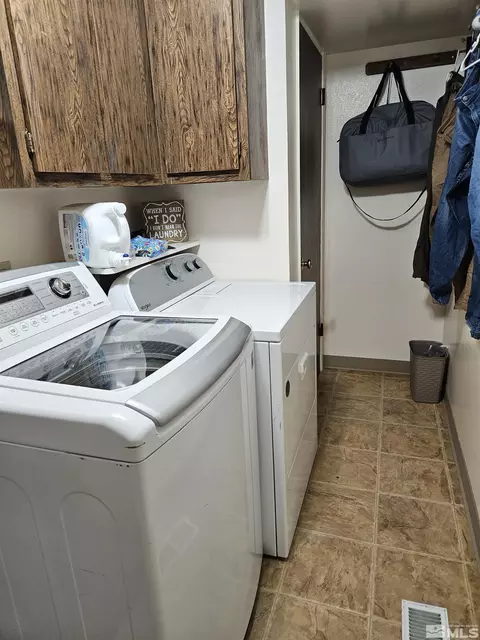 4190 Spring, Reno, NV 89502 photo 27
