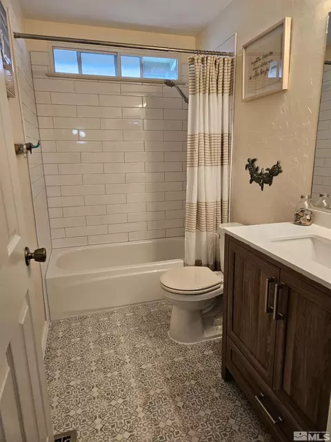 4190 Spring, Reno, NV 89502 photo 4