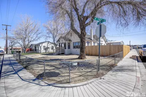 95 S Ada, Fallon, NV 89406 photo 2