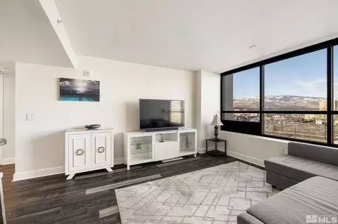 450 N Arlington Ave #809, Reno, NV 89503