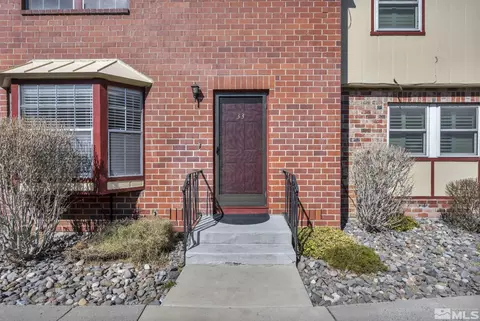 435 Pine Meadows Dr # 33, Sparks, NV 89431