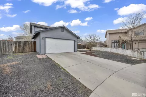 152 Desert Springs Ct, Fernley, NV 89408
