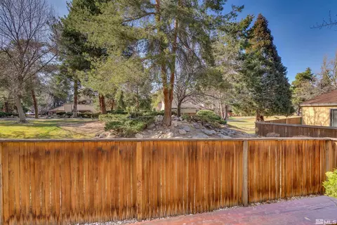 350 E Riverview Cir, Reno, NV 89509 photo 6
