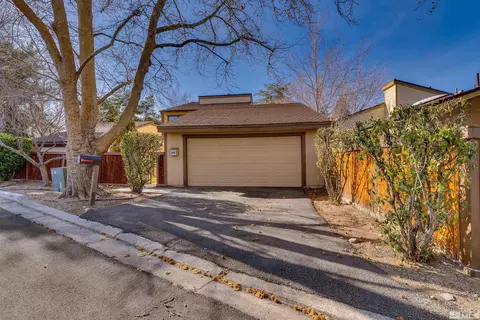 350 E Riverview Cir, Reno, NV 89509 photo 3