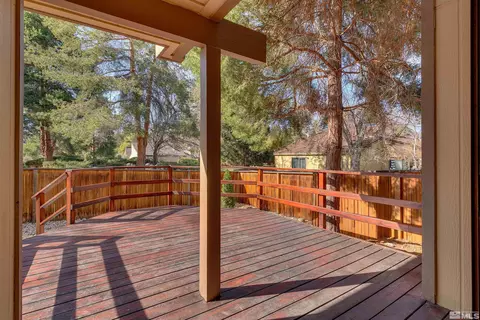350 E Riverview Cir, Reno, NV 89509 photo 5