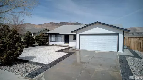 2020 Lonnie Ln, Dayton, NV 89403