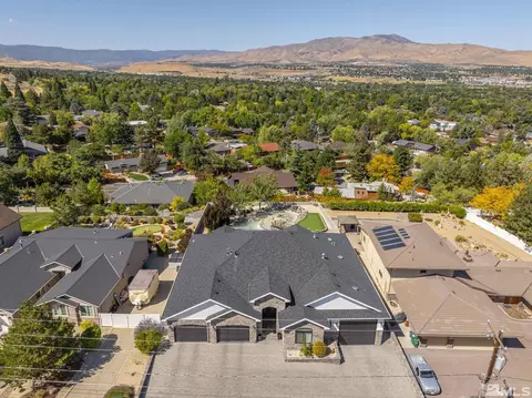 1865 Berkeley Dr, Reno, NV 89509 photo 4