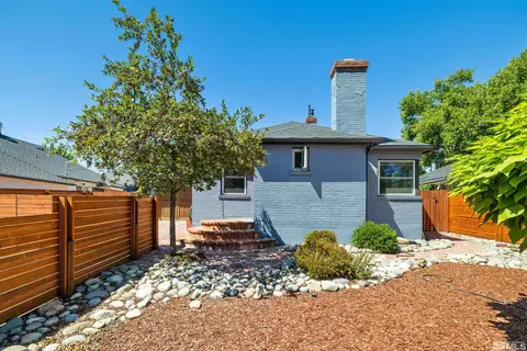1341 Plumas St, Reno, NV 89509