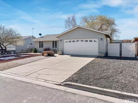 419 Appaloosa Way, Fernley, NV 89408