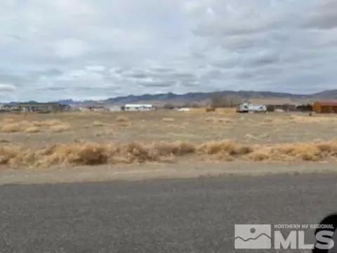 6235 Boyer Ln, Stagecoach, NV 89429