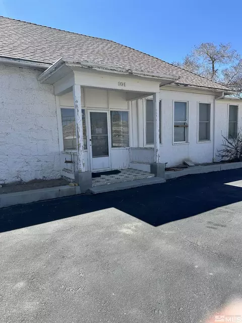 101 Mcculloch Ave, Tonopah, NV 89049