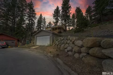 321 Eugenia Ct, Stateline, NV 89449 photo 2