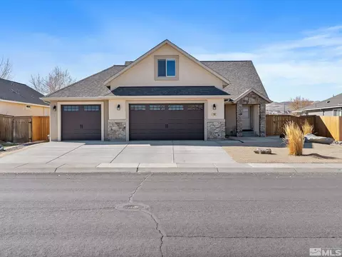 789 Divot Dr, Fernley, NV 89408