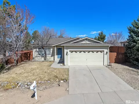 813 Tradewinds Ct, Sun Valley, NV 89433