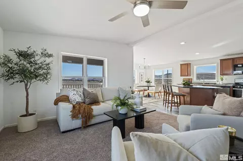 7605 Remington Rd, Silver Springs, NV 89429