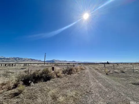 6325 Van Diest Rd, Winnemucca, NV 89445