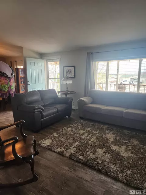 2650 Harvey Dr, Fallon, NV 89406 photo 2