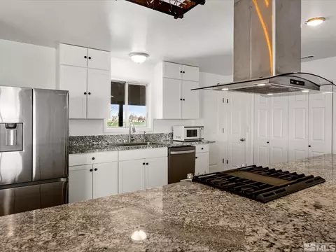 Kitchen - 1515 Gummow Dr, Fallon, NV 89406 photo 4 of 5