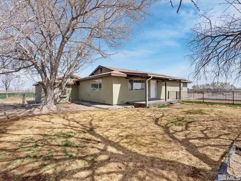 Exterior - 1515 Gummow Dr, Fallon, NV 89406 photo 5 of 10