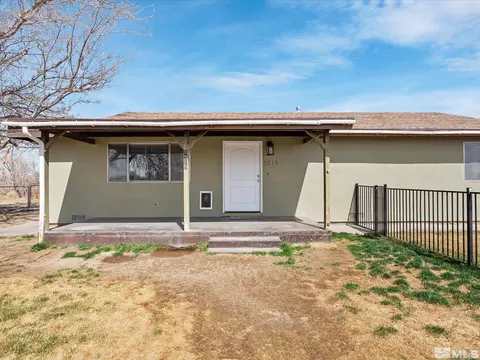 Exterior - 1515 Gummow Dr, Fallon, NV 89406 photo 6 of 10
