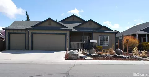 1075 Aster Ln, Fernley, NV 89408