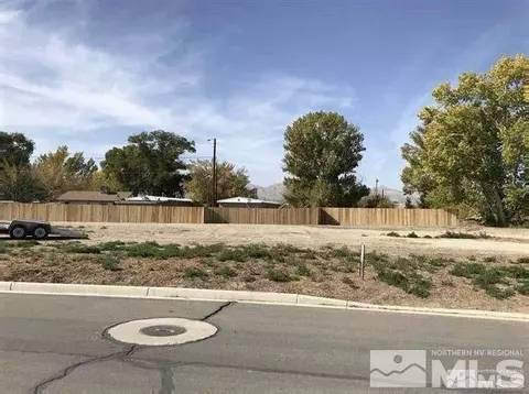 215 Quail Run Dr, Yerington, NV 89447