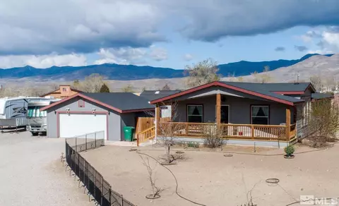 5135 Pawnee Dr, Stagecoach, NV 89429