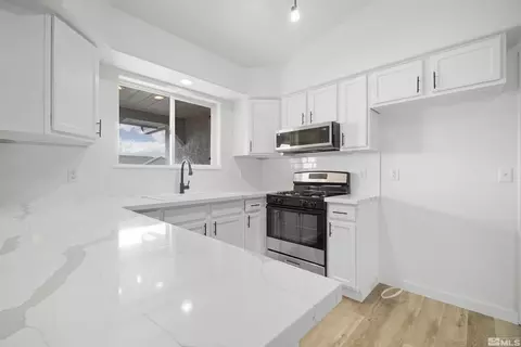 Kitchen - 604 Venturacci Ln, Fallon, NV 89406 photo 3 of 3