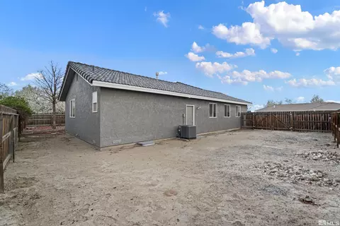 Exterior - 604 Venturacci Ln, Fallon, NV 89406 photo 4 of 4