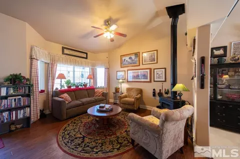 242 Walker St, Gardnerville, NV 89410