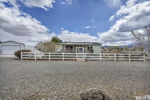 809 Pony Expy, Dayton, NV 89403