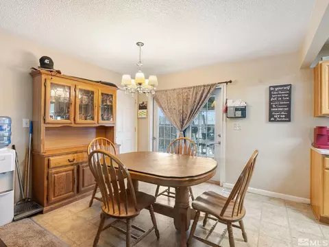 170 E Cedar St, Fernley, NV 89408 photo 8