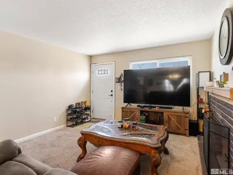 170 E Cedar St, Fernley, NV 89408 photo 7