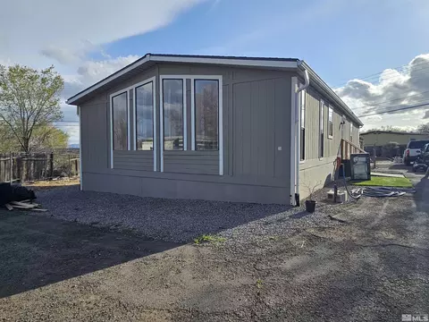 240 Elquist Dr, Sun Valley, NV 89433