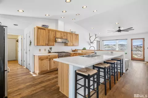 217 Shetland Cir, Reno, NV 89508