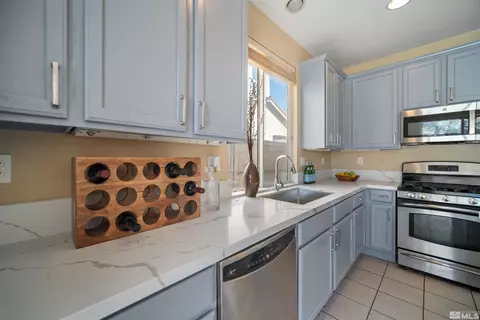 Kitchen - 2590 Spring Flower Dr, Reno, NV 89521 photo 2 of 5