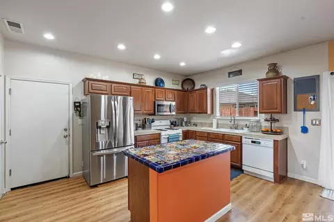 1355 Copper Leaf Dr, Reno, NV 89506 photo 8