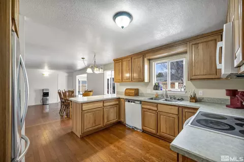 Kitchen - 1504 E Telegraph St, Carson City, NV 89701 photo 2 of 2