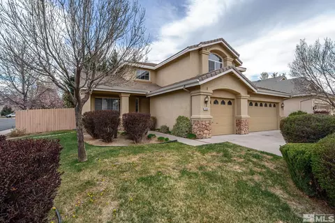 2390 Lincoln Meadows Dr, Reno, NV 89521