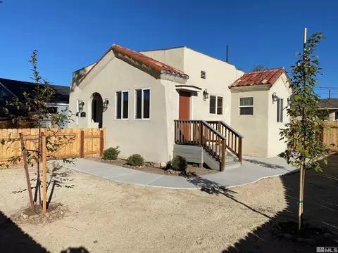 785 Aitken St, Reno, NV 89502