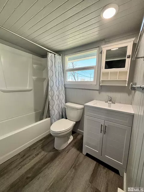 Bath - 295 Apache St, Imlay, NV 89418 photo 1 of 1