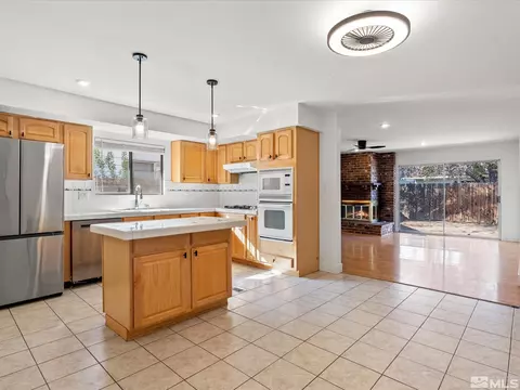 60 Suzanne Way, Sparks, NV 89431