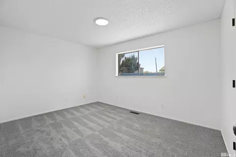1061 Tiffany Dr, Fallon, NV 89406 photo 12