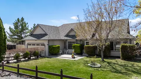 55 Stags Leap Cir, Sparks, NV 89441