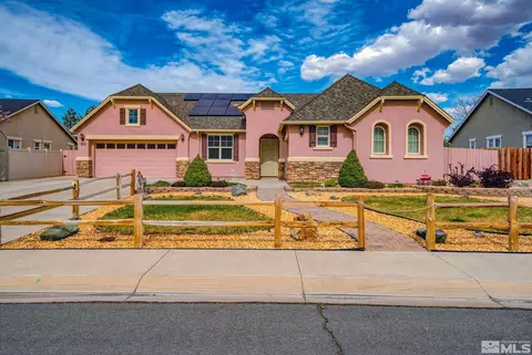 166 Oakridge Dr, Dayton, NV 89403
