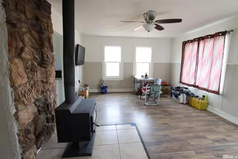 Living - 665 C St, Hawthorne, NV 89415 photo 4 of 5