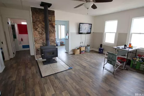 Living - 665 C St, Hawthorne, NV 89415 photo 1 of 5