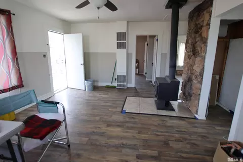 Living - 665 C St, Hawthorne, NV 89415 photo 3 of 5