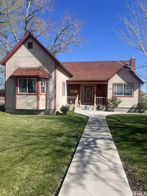 104 Virginia St, Yerington, NV 89447